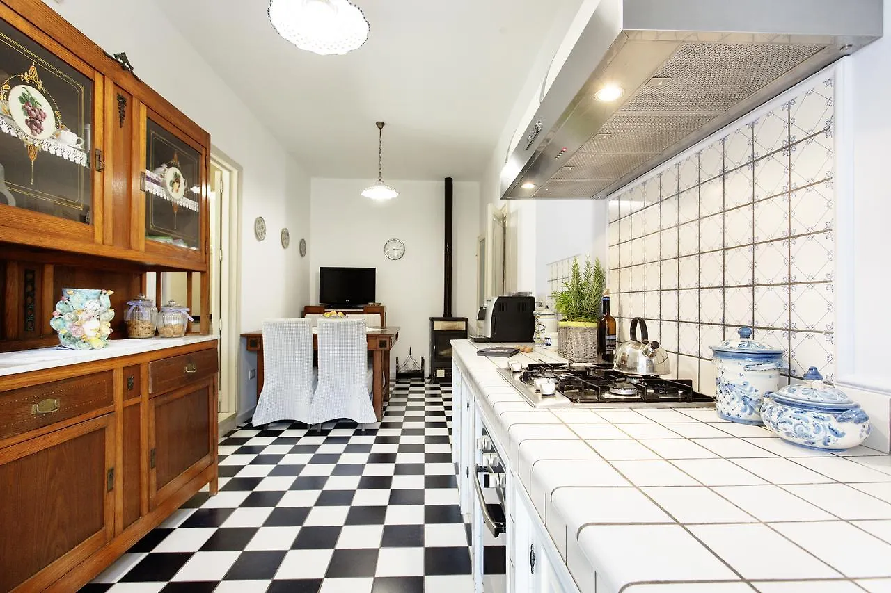 Bed & Breakfast Bed and Breakfast Dimora Birullà Modica Italia